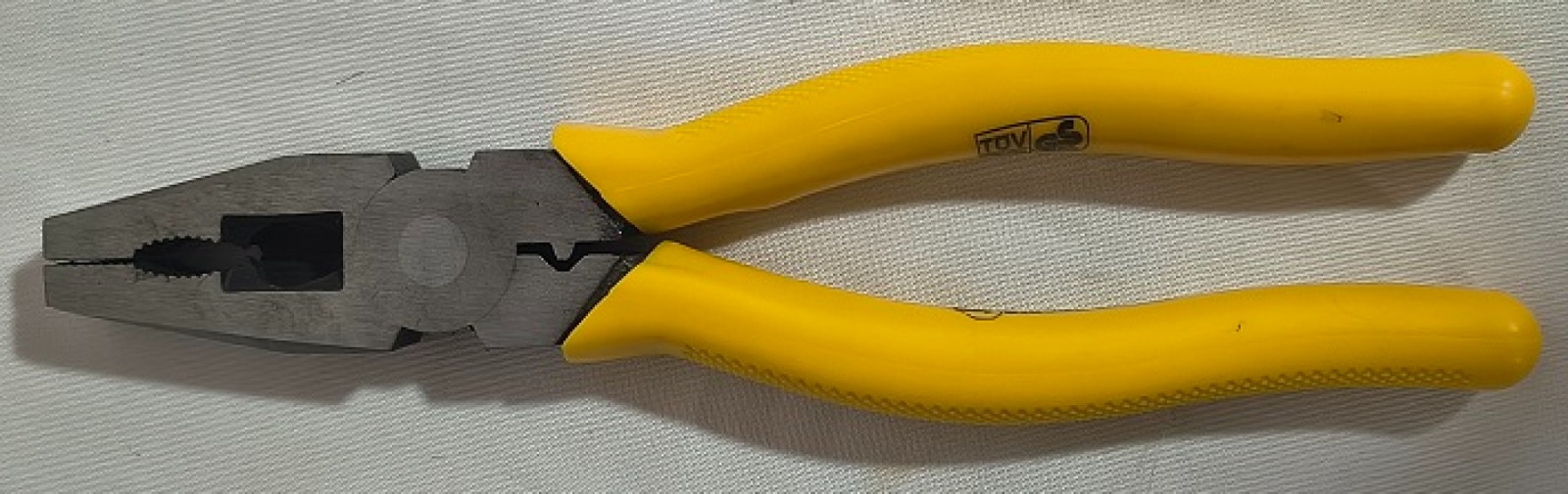 ALICATE TIPO CRESCENT 8.5"